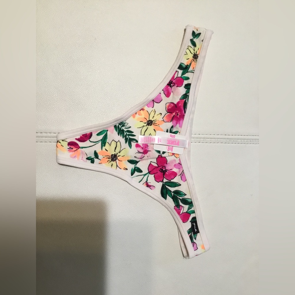 Victoria’s Secret thong size L/G pink